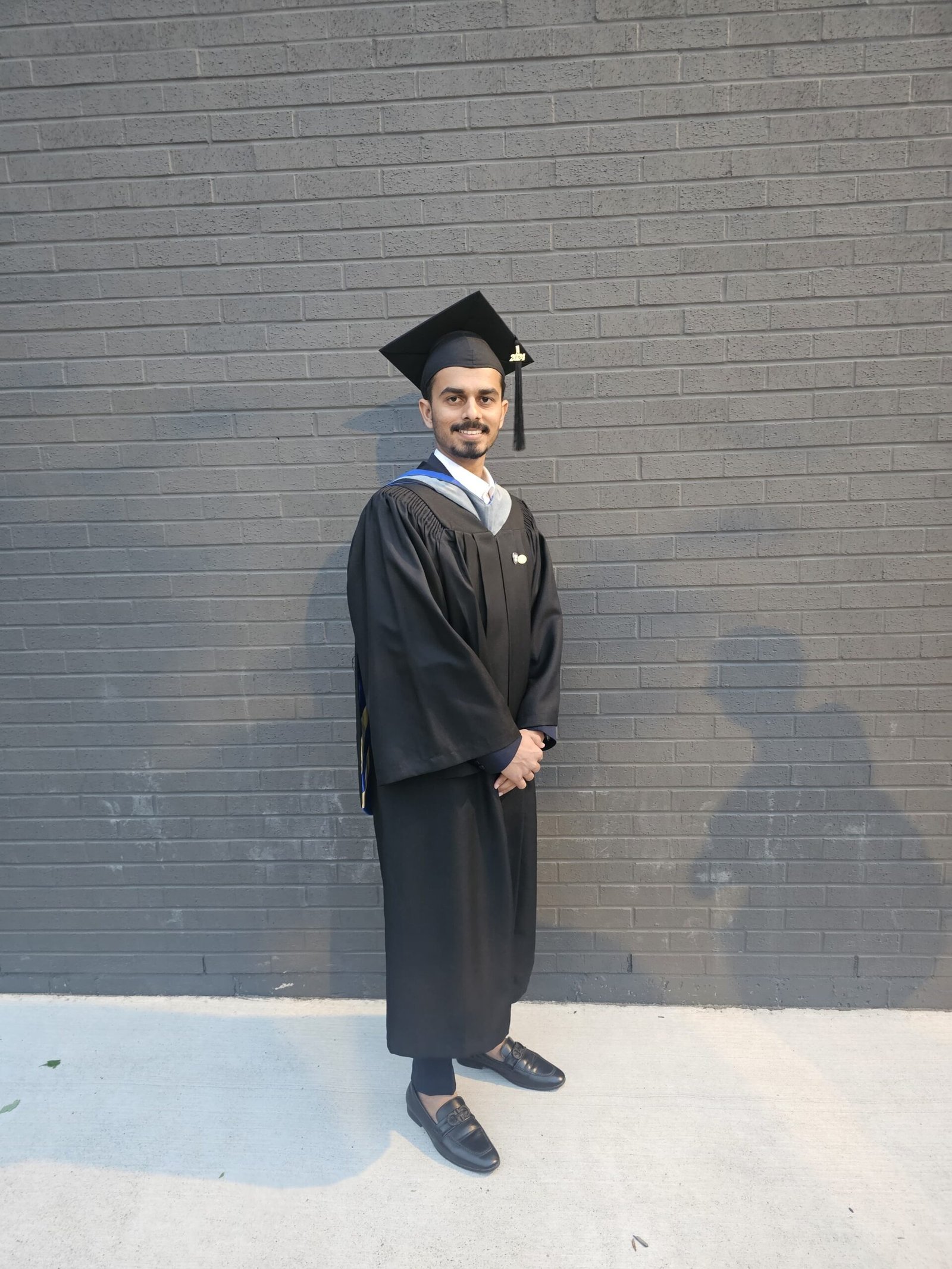<b>Pratik </b> Patel
